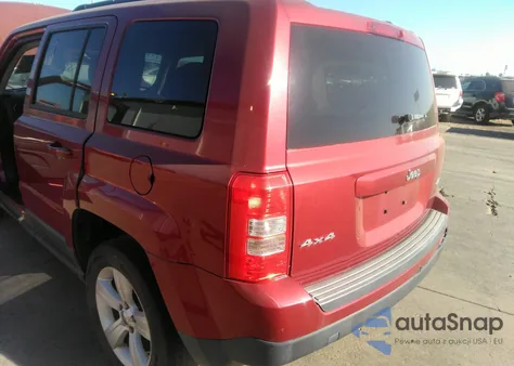 2012 Jeep Patriot Latitude z USA, uszkodzony, nr VIN 1C4NJRFB3CD624338